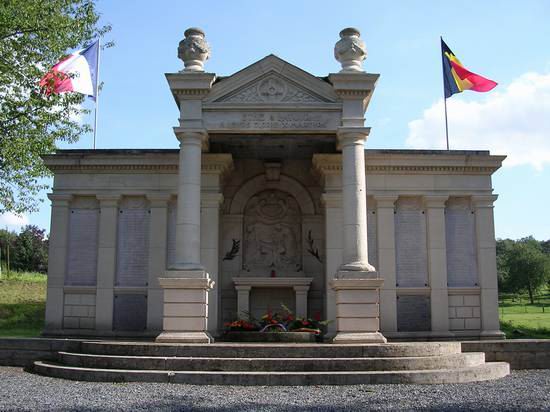 Mémorial des fusiliés d'Ethe et Latour
